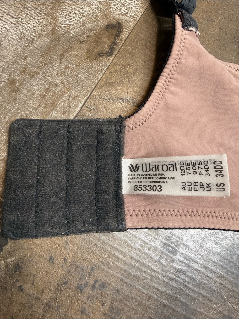 Wacoal Back Appeal size 34DD - Picture 5 of 9